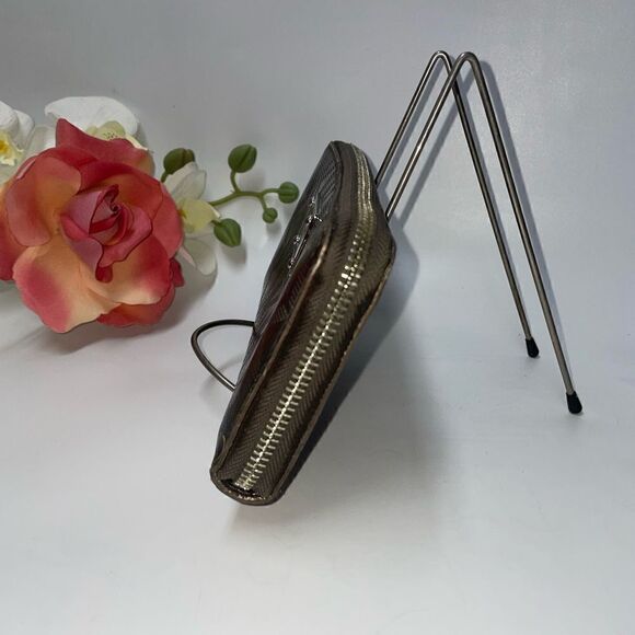 Vintage Michael Kors Zippy Wallet - Picture 4 of 7